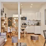 Urbanflat 34 - Spacious & Bright For 11 Paris