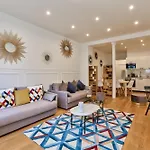 Urbanflat 34 - Spacious & Bright For 11