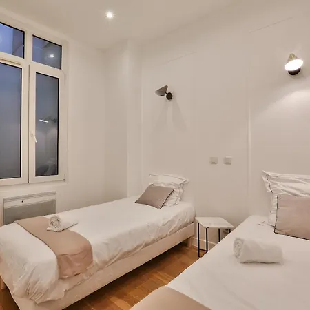 Apartment Urbanflat 34 - Spacious & Bright For 11 Paris