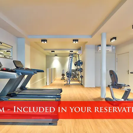 Urbanflat 34 - Spacious & Bright For 11 * Parigi